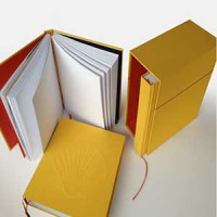 boekbinderij handboekbinder ambachtelijk Handboekbinderij Seugling in Amsterdam  bookbinder manual boekbinder handboekbinder boek binden boeken binden handboekbinder portfolio presentatie dummy cassette foedraal foudraal busschroefalbum map multomap ordner vergulden, www.handmadebooks.nl, www.uitgeverijlimitededitions.nl,